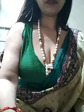 Snapshot of Aradhya-Sharma chatting on 01.08.25 Aradhya-Sharma online show from 01.08.25