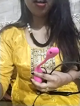 Snapshot of Aradhya-Sharma chatting on 01.26.25 Aradhya-Sharma online show from 01.26.25