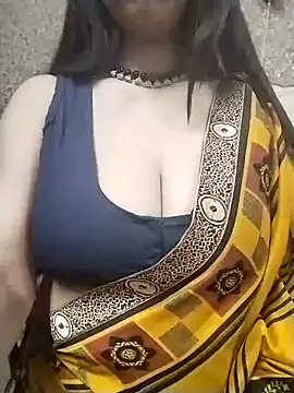 Snapshot of Aradhya-Sharma chatting on 01.27.25 Aradhya-Sharma online show from 01.27.25