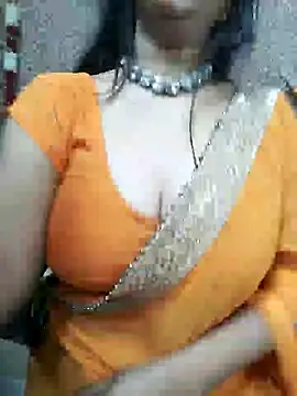 Snapshot of Aradhya-Sharma chatting on 02.11.25 Aradhya-Sharma online show from 02.11.25