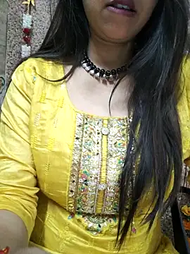 Snapshot of Aradhya-Sharma chatting on 02.15.25 Aradhya-Sharma online show from 02.15.25