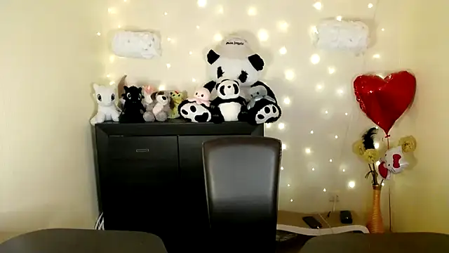 Snapshot of Mike_severi2 chatting on 02.26.25 Mike severi2 online show from 02.26.25