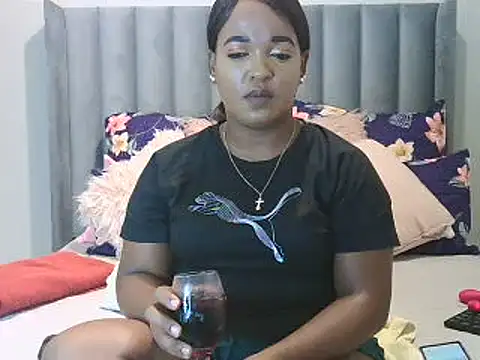 Amberbela online show from 01.25.25