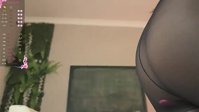 Camilaperson online show from 02.08.25