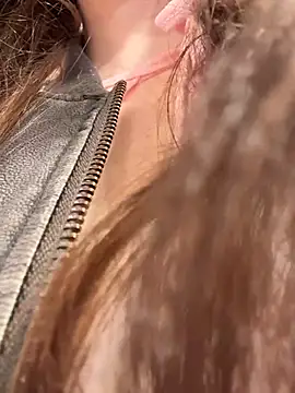 Peachy Dream online show from 04.10.26