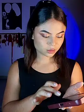 Cleo hills online show from 09.21.25