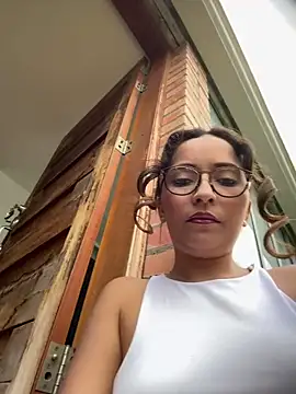 Snapshot of Penelope-Hot chatting on 04.22.26 Penelope-Hot online show from 04.22.26