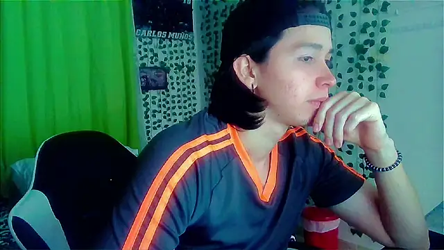 Snapshot of Andy_gray chatting on 06.18.26 Andy gray online show from 06.18.26
