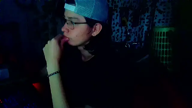 Snapshot of Andy_gray chatting on 07.04.26 Andy gray online show from 07.04.26