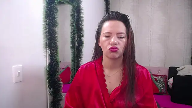 lauraguzman online show from 01.02.25