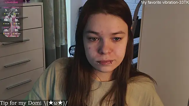 Snapshot of ValBae chatting on 02.21.25 ValBae online show from 02.21.25
