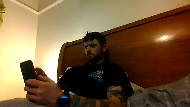 Snapshot of constantlyhorny69 chatting on 10.07.25 constantlyhorny69 online show from 10.07.25