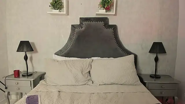 ailynBlaze online show from 02.04.25