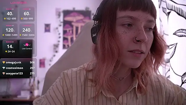 Snapshot of juliapie chatting on 03.07.25 juliapie online show from 03.07.25