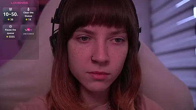 Snapshot of juliapie chatting on 10.09.25 juliapie online show from 10.09.25