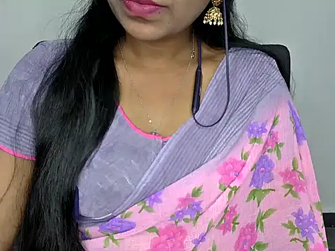 Snapshot of shila20 chatting on 02.05.25 shila20 online show from 02.05.25