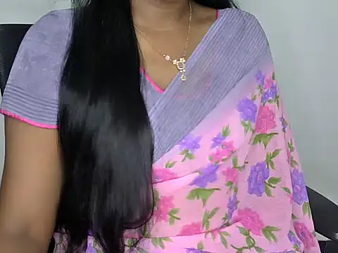 Snapshot of shila20 chatting on 02.18.25 shila20 online show from 02.18.25