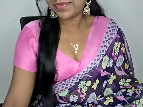 Snapshot of shila20 chatting on 02.24.25 shila20 online show from 02.24.25