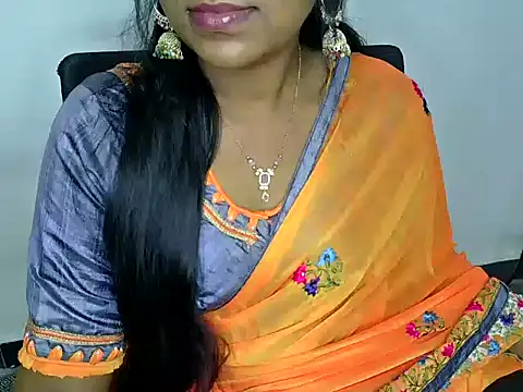 Snapshot of shila20 chatting on 02.28.25 shila20 online show from 02.28.25