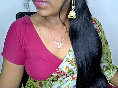 Snapshot of shila20 chatting on 03.14.25 shila20 online show from 03.14.25