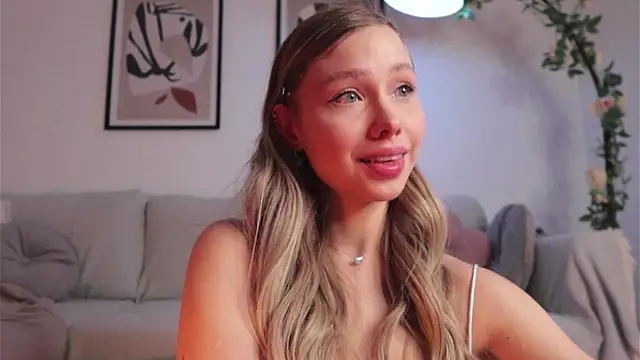 april blush online show from 10.02.25