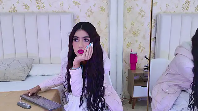 Mia-Monroe online show from 09.20.25