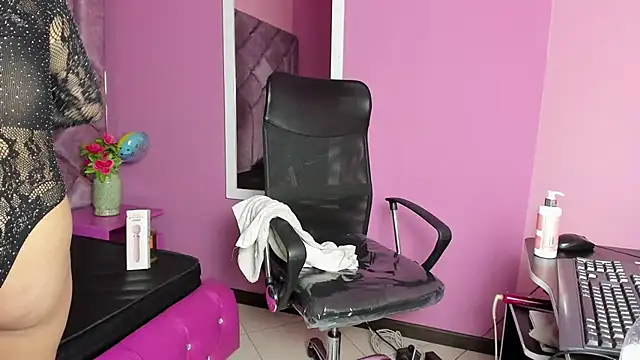 Sarah Hornny online show from 03.08.25