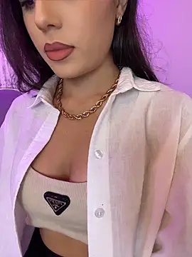 Snapshot of AbyThompson chatting on 05.04.26 AbyThompson online show from 05.04.26