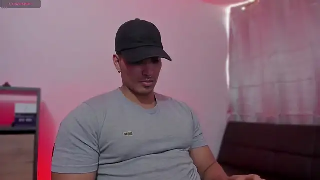 JamesGraay online show from 10.08.25