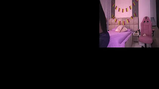 Snapshot of Godess_Scarlett77 chatting on 06.19.26 Godess Scarlett77 online show from 06.19.26