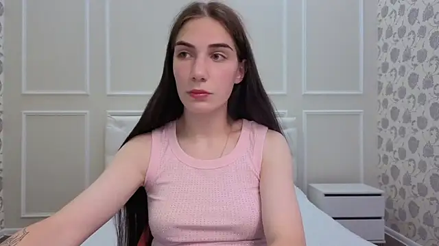 Snapshot of NikaStark_ chatting on 07.18.26 NikaStark online show from 07.18.26