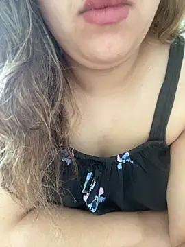 yassminsexy22 online show from 04.06.26