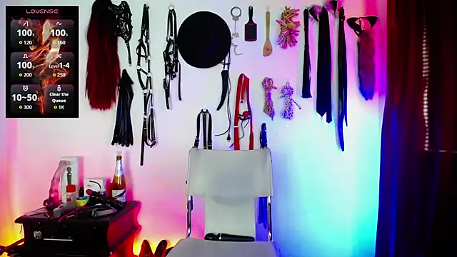 akinoro  online show from 09.10.25