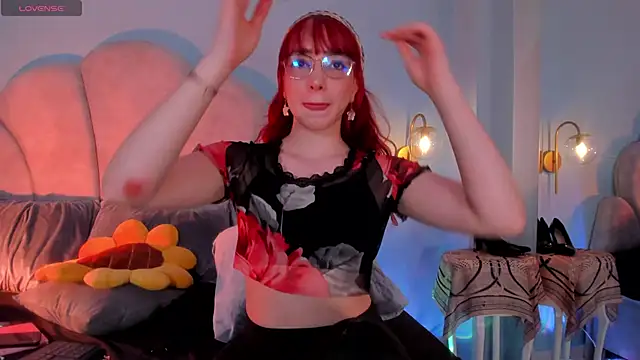 sweeet peach online show from 10.07.25