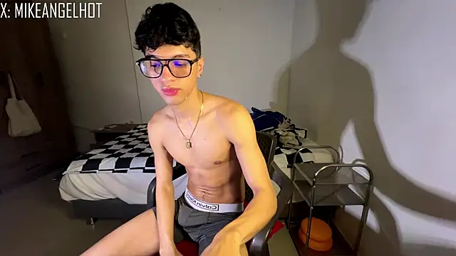 Angelligth online show from 12.16.25