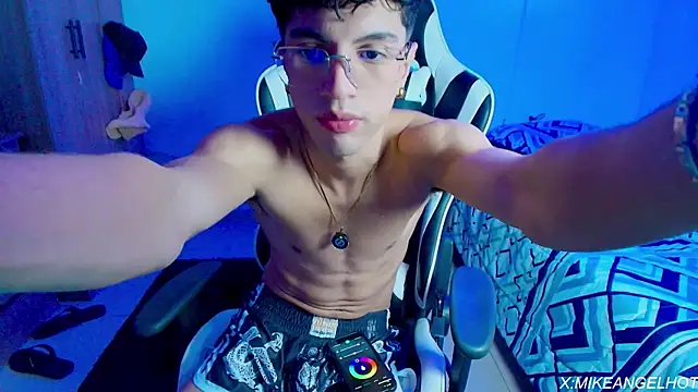 Angelligth online show from 04.01.26