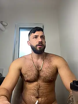 Snapshot of LoveIsBlind_ chatting on 12.10.24 LoveIsBlind  online show from 12.10.24