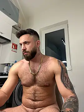 Snapshot of LoveIsBlind_ chatting on 12.17.24 LoveIsBlind  online show from 12.17.24