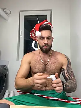 Snapshot of LoveIsBlind_ chatting on 12.24.24 LoveIsBlind  online show from 12.24.24