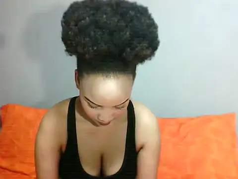 SmallSlut5 online show from 11.08.25