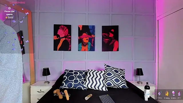 Elizabeth Santos online show from 12.16.25