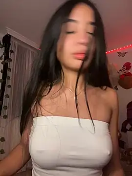 lina pink online show from 01.02.25