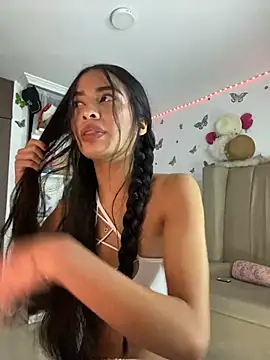 lina pink online show from 01.30.25