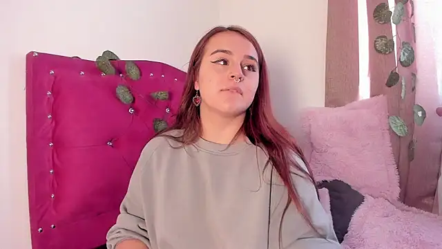 evy orange1 online show from 12.09.24