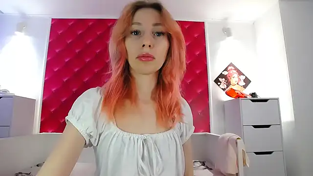 Snapshot of BarbieGoddess chatting on 01.25.25 BarbieGoddess online show from 01.25.25