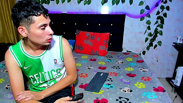 Alexander and Xiao online show from 01.05.25