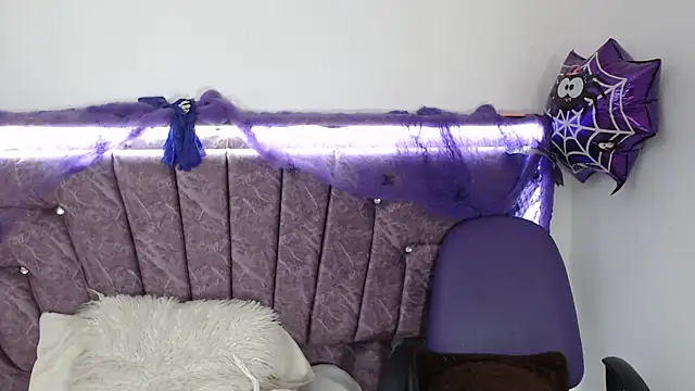 Penelope Fox14 online show from 10.21.25