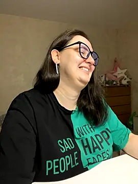 hungry1bunny online show from 11.14.25