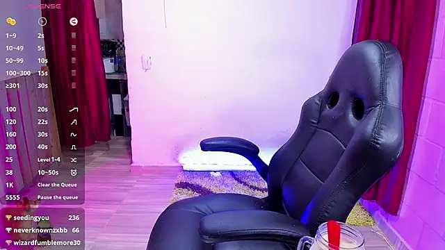 Snapshot of Sharon_hils chatting on 01.02.25 Sharon hils online show from 01.02.25