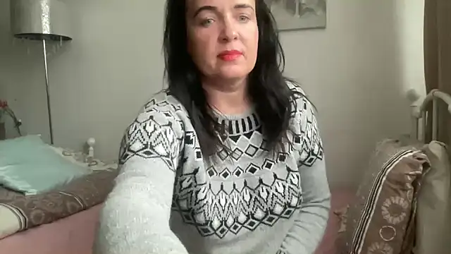 Snapshot of Dagmar92 chatting on 12.25.24 Dagmar92 online show from 12.25.24